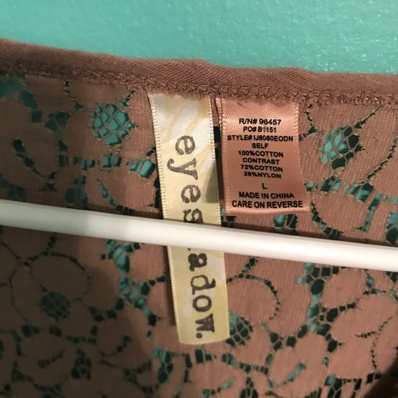 Macy’s Top - Picture 4 of 6